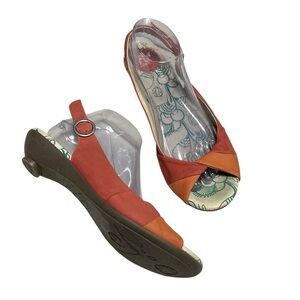 FLY LONDON Twisted Leather Colorblock Low Heels Sandals